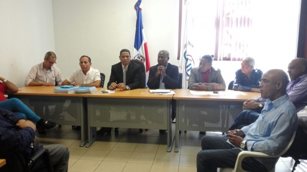 Candidatos de Sgacedom firman acuerdo para respetar resultados de las elecciones del domingo