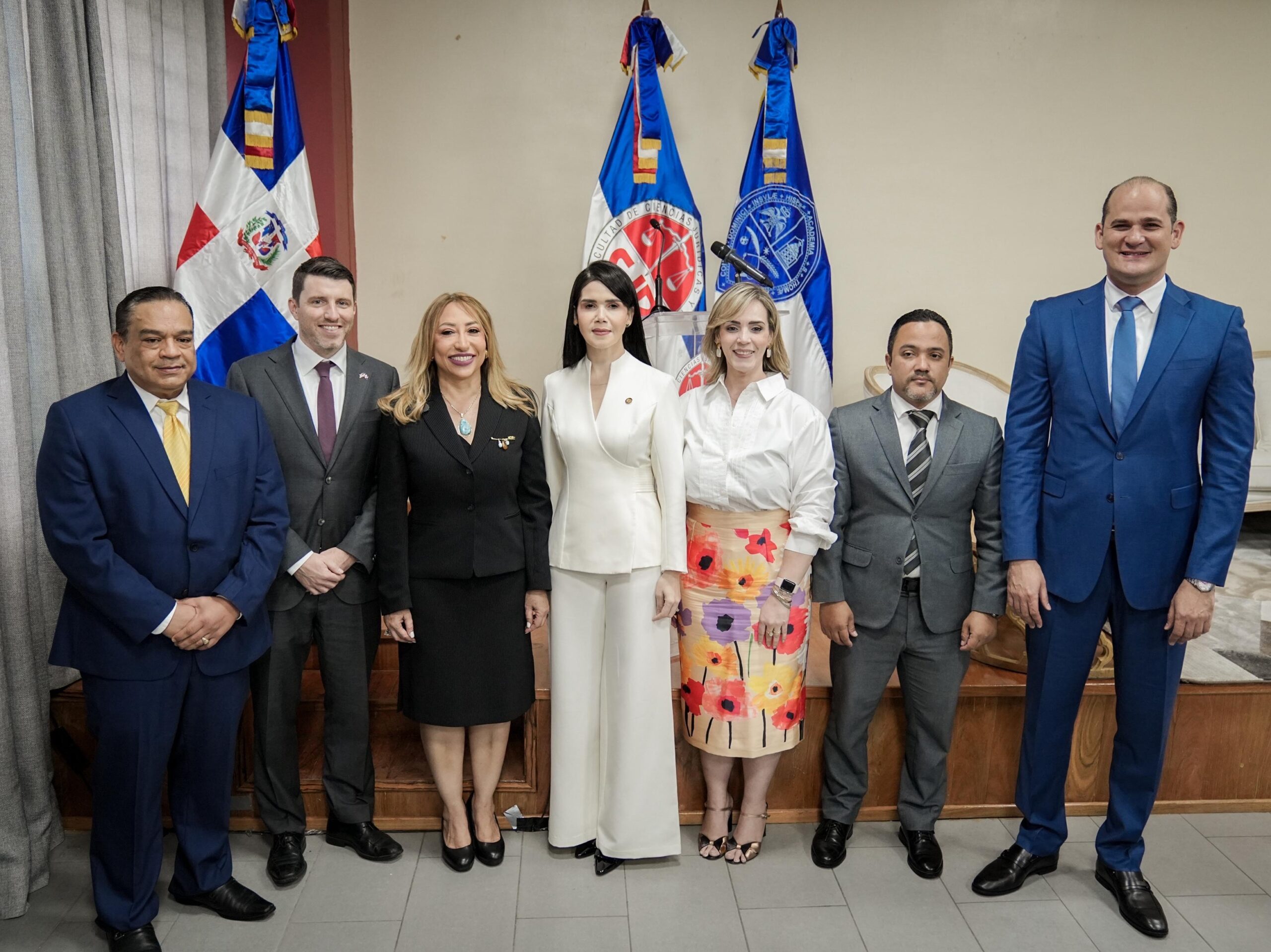 Exositores participantes en Foro Académico de Propiedad Intelectual UASD 2025