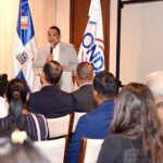 José Ruben Gonell Cosme durante su intervención en el conversatorio.