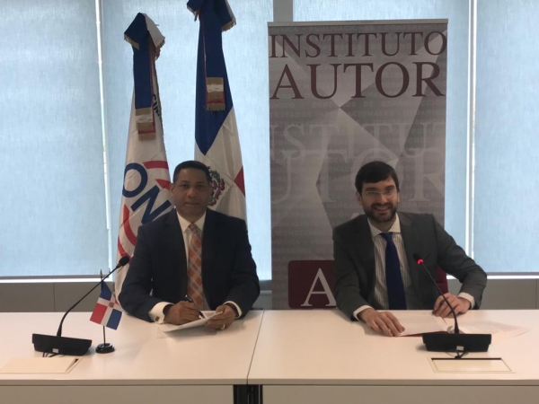 Director de la ONDA firma trascendental acuerdo en Ginebra, Suiza