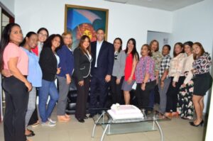 El director de la ONDA dice laboriosidad de empleadas hace crecer esta institución