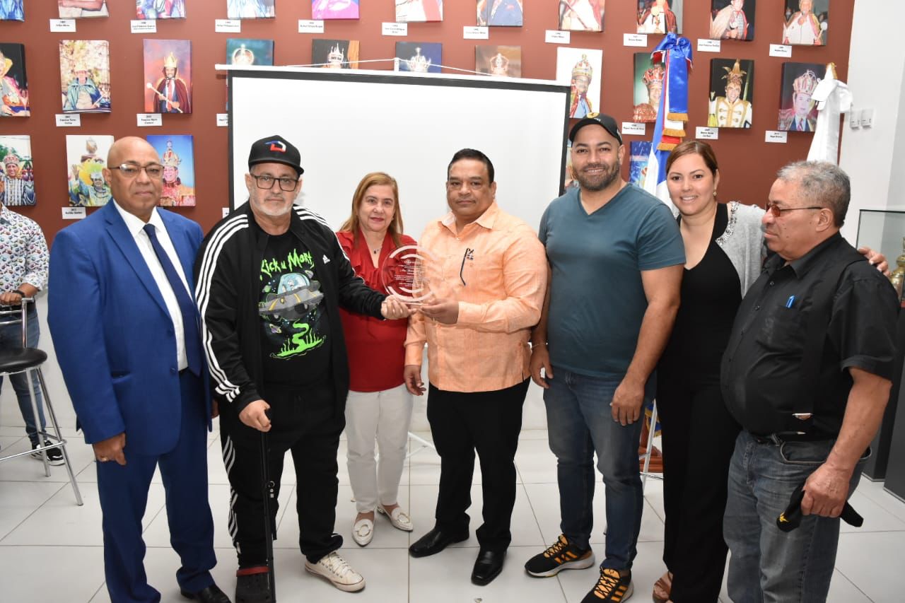 La ONDA reconoció a importantes gestores del carnaval vegano en sencilla y emotiva ceremonia