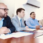 El director general de la ONDA, José Ruben Gonell Cosme, acompañado de Daniel Butterfoss, Melvin Peña y José Gregorio Tejeda