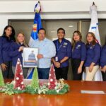 Gonell-Cosme-acompanado-de-la-Comision-de-Etica-de-la-ONDA