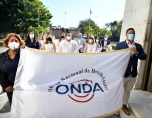 Onda deposita ofrenda floral en conmemoración del 177 aniversario de la Independencia Nacional