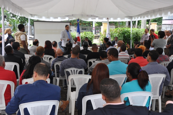 La Onda busca consenso para establecer la nueva tarifa para el registro de obras