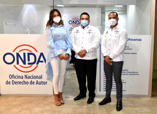 La Onda inaugura oficina regional en Santiago