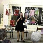 La-profesora-Zenaida-Terrero-presenta-a-los-directivos-de-la-ONDA-en-Arte-y-PUnto