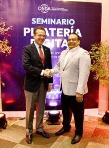 Ministro Bisonó y el director de la ONDA destacan el compromiso del Gobierno en la lucha contra la piratería digital (5)