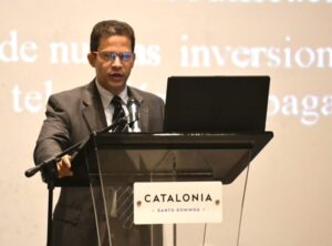 Expertos dicen auge de la piratería es preocupante en República Dominicana - Gobierno y empresas de telecomunicaciones pierden US$400 millones al año