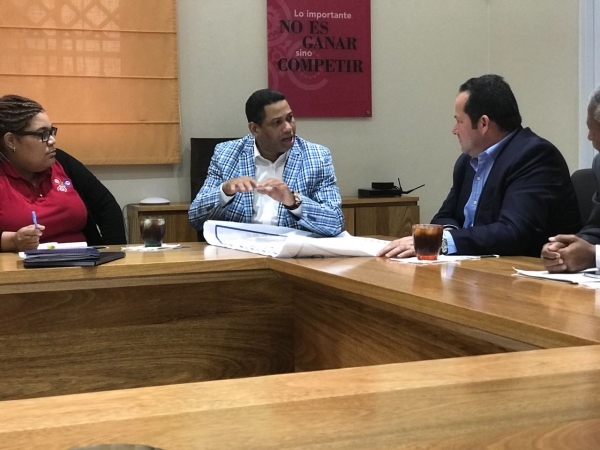 El director de la Oficina Nacional de Derecho de Autor (ONDA), Dr. Trajano Santana, visitó las oficinas del grupo Soluciones Tecnológicas @cachicha.com (CACHICHA)