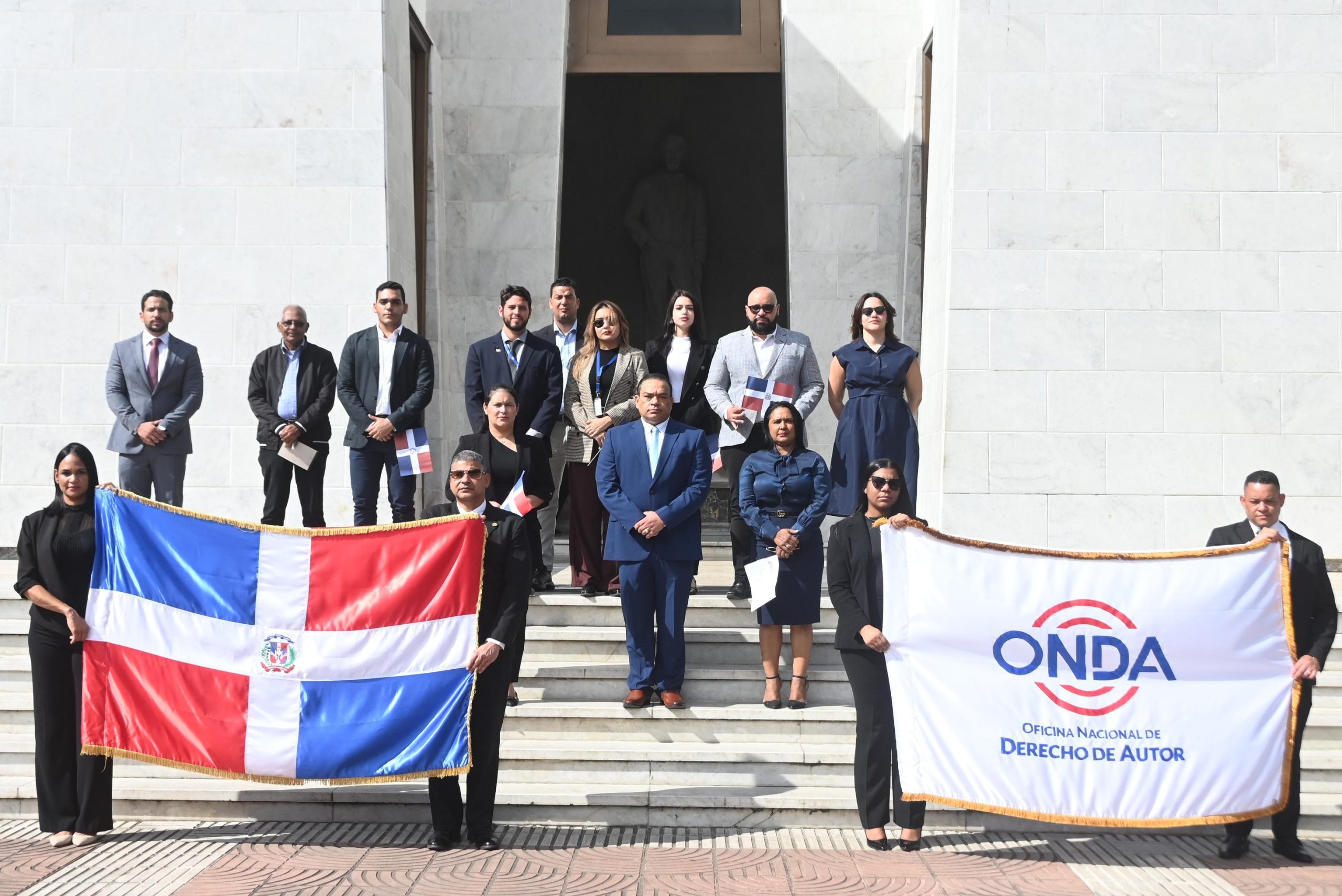 imagen de portada del altar de la patria