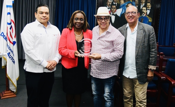 Gonell Cosme y líderes de sociedades de gestión destacan aportes industria creativa a la economía de RD