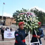 El director de la ONDA encabeza comitiva deposita ofrenda floral en Altar de la Patria